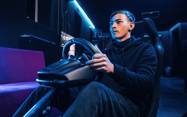 seat-young-guy-playing-racing-60